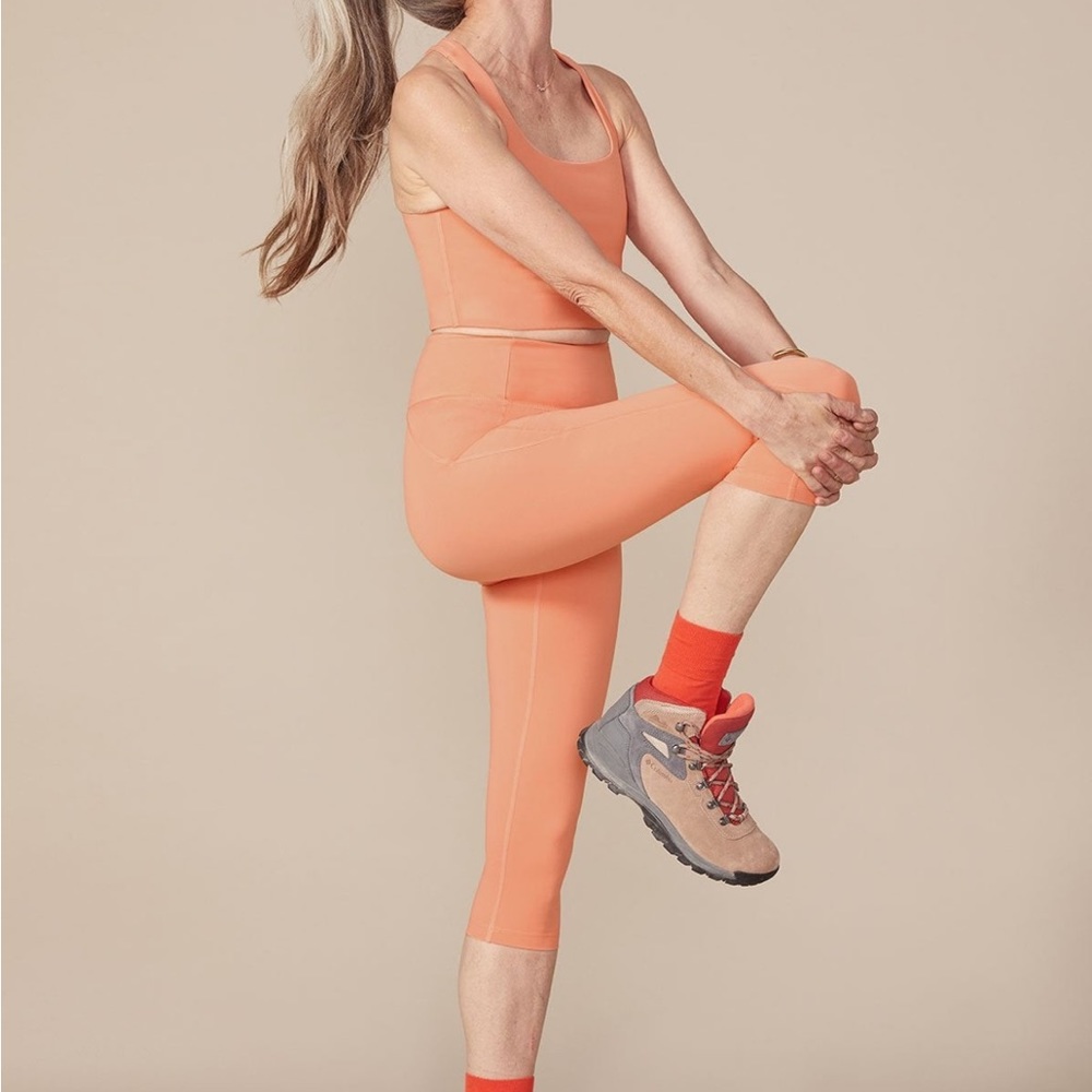 Compressive High-Rise Legging (23 3/4")
